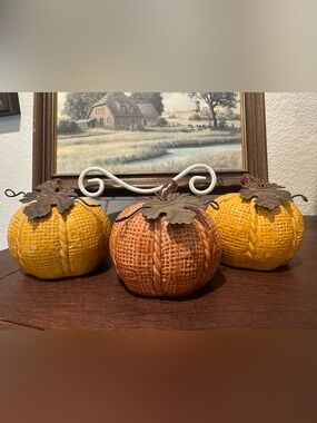 SET OF 3 Ceramic Pumpkins W/Copper/Brass Leaf
You get ALL 3